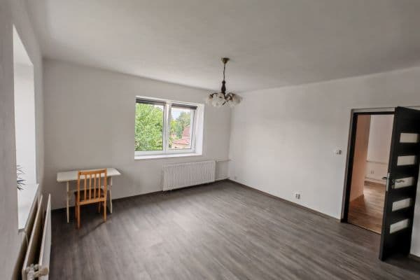 Prenájom bytu 3-izbový 57 m², 5. května, Česká Lípa, Liberecký kraj Prenájom bytu 3-izbový 57 m², 5. května, Česká Lípa, Liberecký kraj