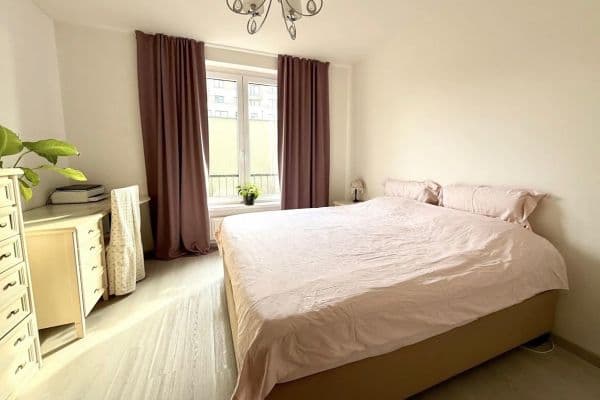 Predaj bytu 2-izbový 66 m², Svitákova, Praha Predaj bytu 2-izbový 66 m², Svitákova, Praha