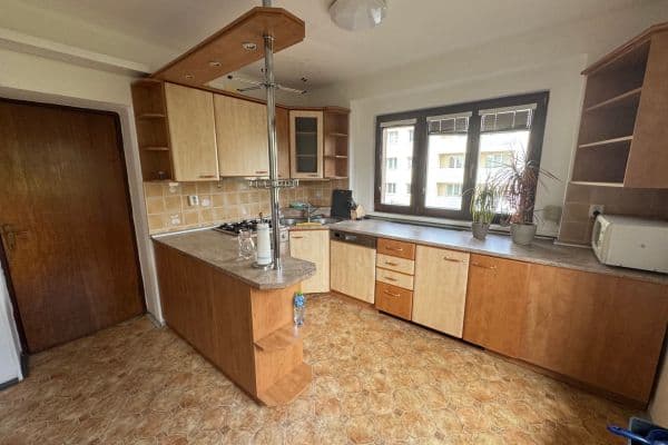 Prenájom bytu 4-izbový 128 m², Na sypčině, Praha Prenájom bytu 4-izbový 128 m², Na sypčině, Praha