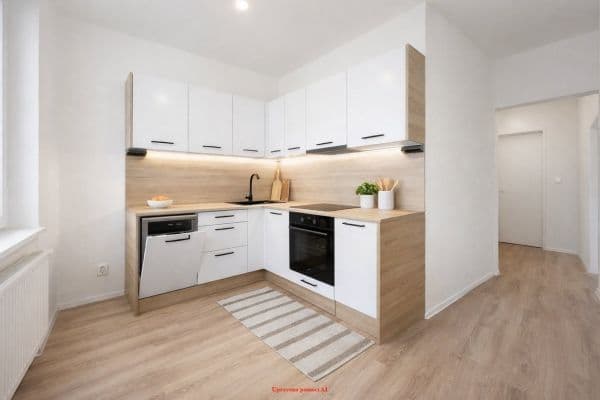 Prenájom bytu 3-izbový 66 m², Žákovská, Havířov, Moravskoslezský kraj Prenájom bytu 3-izbový 66 m², Žákovská, Havířov, Moravskoslezský kraj