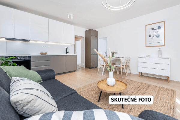 Predaj bytu 3-izbový 74 m², Madridská, Praha Predaj bytu 3-izbový 74 m², Madridská, Praha