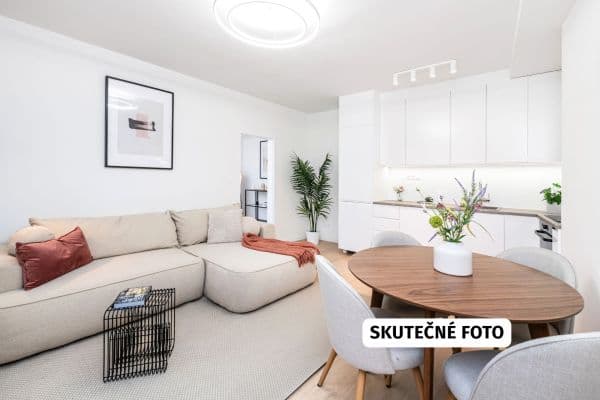 Predaj bytu 3-izbový 74 m², Madridská, Praha Predaj bytu 3-izbový 74 m², Madridská, Praha