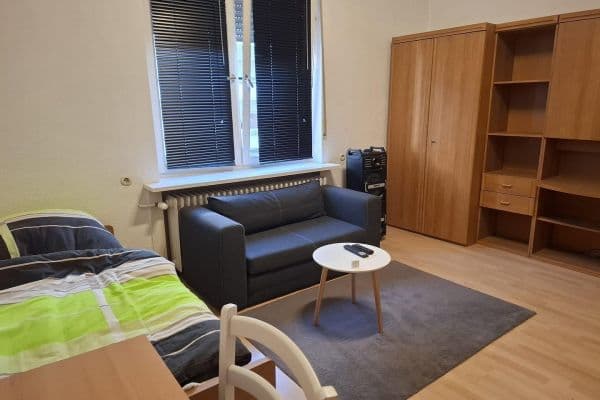 Prenájom bytu 1-izbový 23 m², Mollstr. 27, Mannheim Prenájom bytu 1-izbový 23 m², Mollstr. 27, Mannheim