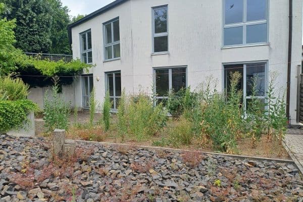 Prenájom bytu 5-izbový 190 m², Vettelschoß Prenájom bytu 5-izbový 190 m², Vettelschoß