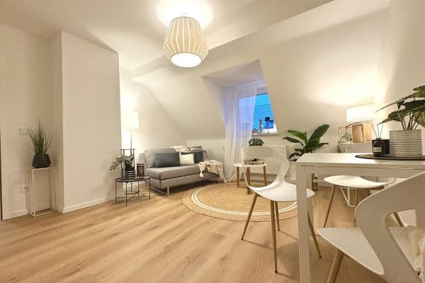 Prenájom bytu 2-izbový 53 m², Wusthoffstraße 11, Essen Prenájom bytu 2-izbový 53 m², Wusthoffstraße 11, Essen