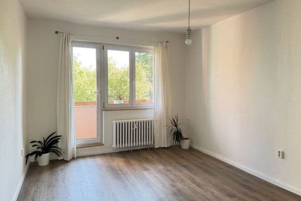 Prenájom bytu 2-izbový 53 m², V Úžlabině, Praha Prenájom bytu 2-izbový 53 m², V Úžlabině, Praha