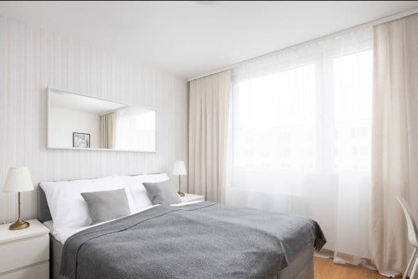 Prenájom bytu 1-izbový 32 m², Nerudova, Trmice Prenájom bytu 1-izbový 32 m², Nerudova, Trmice