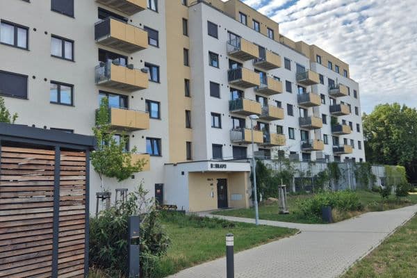 Prenájom bytu 1-izbový 33 m², Sedlářova, Praha Prenájom bytu 1-izbový 33 m², Sedlářova, Praha