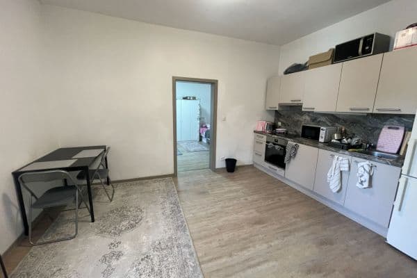 Prenájom bytu 2-izbový 39 m², Dačického, Brno Prenájom bytu 2-izbový 39 m², Dačického, Brno