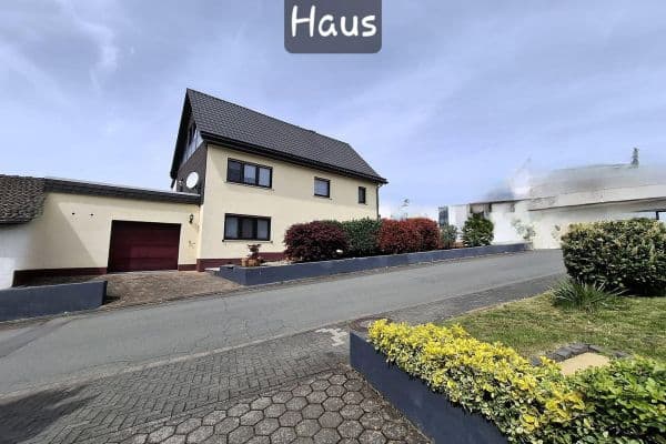 Predaj domu 201 m², pozemok 655 m², Kirchstraße 34, Katzenfurt Predaj domu 201 m², pozemok 655 m², Kirchstraße 34, Katzenfurt