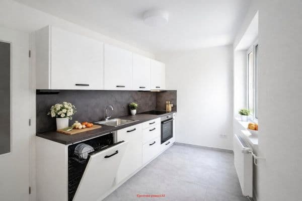Prenájom bytu 2-izbový 37 m², Dukelská, Havířov-Šumbark Prenájom bytu 2-izbový 37 m², Dukelská, Havířov-Šumbark