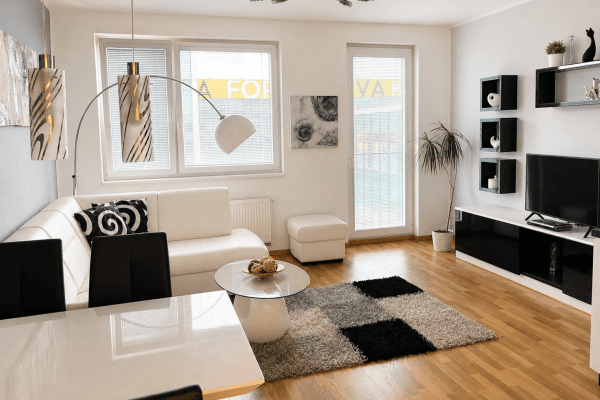 Prenájom bytu 2-izbový 59 m², Jantarová, Ostrava Prenájom bytu 2-izbový 59 m², Jantarová, Ostrava