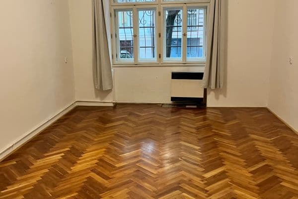 Prenájom bytu 2-izbový 50 m², Lužická, Praha Prenájom bytu 2-izbový 50 m², Lužická, Praha