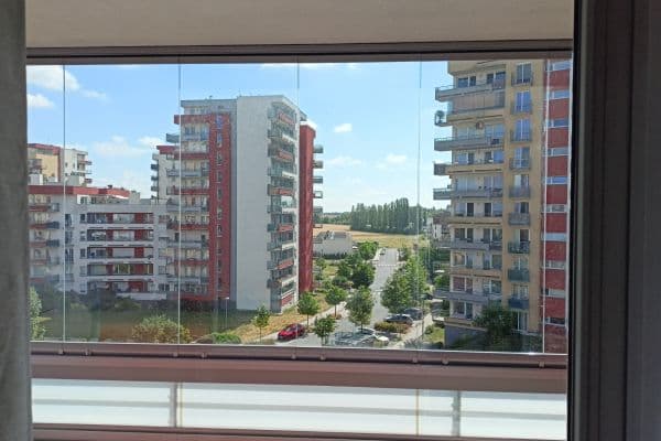 Prenájom bytu 1-izbový 35 m², Pavla Beneše, Praha Prenájom bytu 1-izbový 35 m², Pavla Beneše, Praha