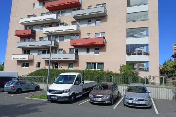 Prenájom bytu 1-izbový 28 m², Mantovská, Praha Prenájom bytu 1-izbový 28 m², Mantovská, Praha