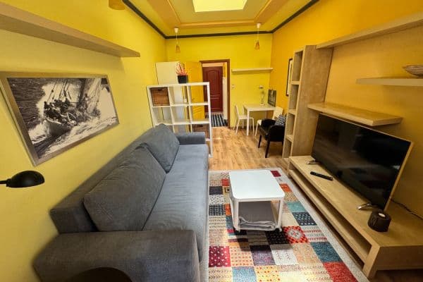 Prenájom bytu 1-izbový 30 m², V Zámku, Pozořice Prenájom bytu 1-izbový 30 m², V Zámku, Pozořice