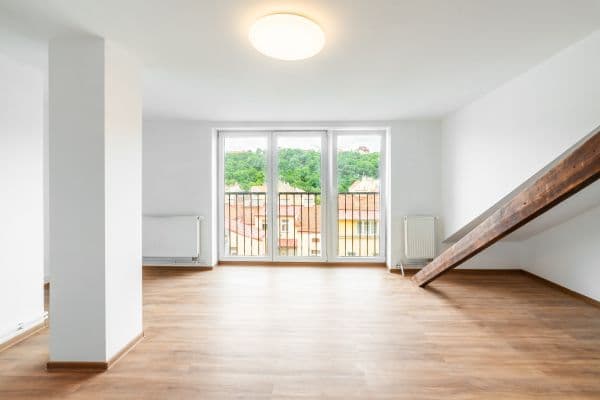 Predaj bytu 3-izbový 70 m², Holečkova, Praha Predaj bytu 3-izbový 70 m², Holečkova, Praha