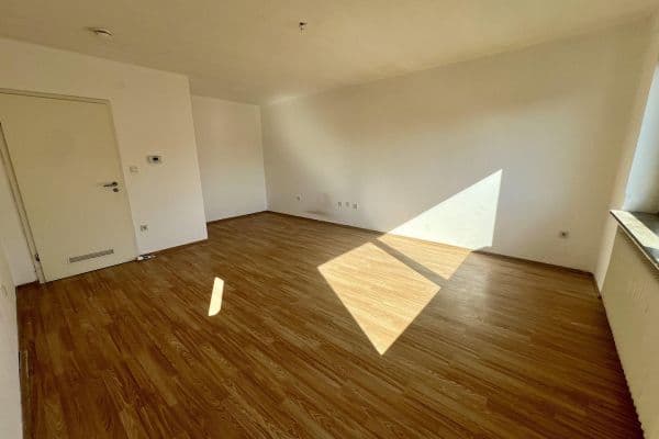Prenájom bytu 1-izbový 44 m², Mainstraße 2, Heiligenhaus Prenájom bytu 1-izbový 44 m², Mainstraße 2, Heiligenhaus