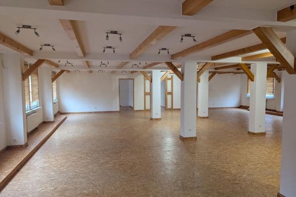 Prenájom kancelárie 436 m², Engelsdorfer Str. 373, Leipzig, Sasko Prenájom kancelárie 436 m², Engelsdorfer Str. 373, Leipzig, Sasko