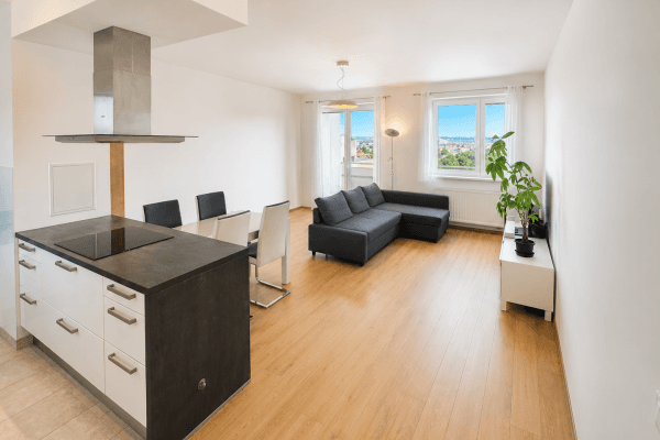 Predaj bytu 3-izbový 81 m², Farkašova, Praha Predaj bytu 3-izbový 81 m², Farkašova, Praha