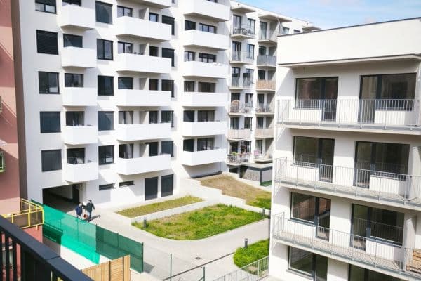 Prenájom bytu 1-izbový 34 m², Spolková, Brno Prenájom bytu 1-izbový 34 m², Spolková, Brno