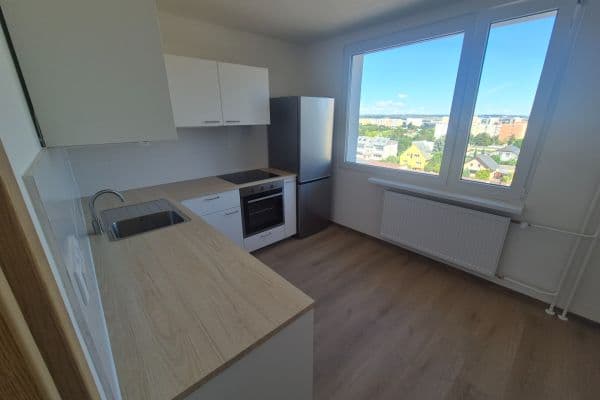Prenájom bytu 2-izbový 60 m², Zdislavická, Praha Prenájom bytu 2-izbový 60 m², Zdislavická, Praha