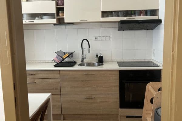 Prenájom bytu 2-izbový 45 m², Na Honech II, Zlín Prenájom bytu 2-izbový 45 m², Na Honech II, Zlín