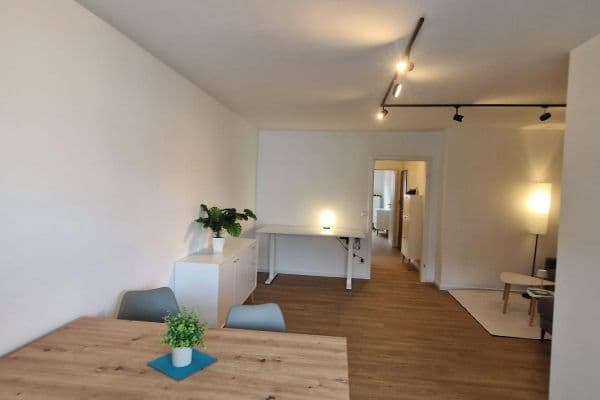 Prenájom bytu 2-izbový 55 m², Emilienstr. 6, Nürnberg, Bavorsko Prenájom bytu 2-izbový 55 m², Emilienstr. 6, Nürnberg, Bavorsko