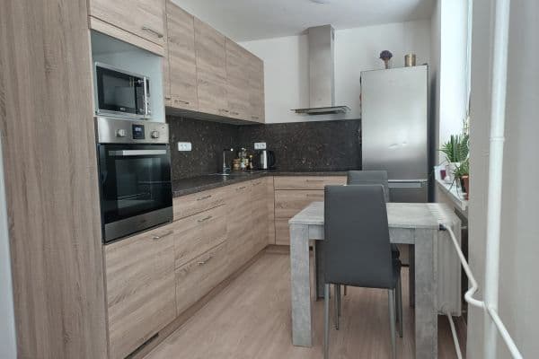 Prenájom bytu 3-izbový 68 m², Bezručova, Holešov Prenájom bytu 3-izbový 68 m², Bezručova, Holešov