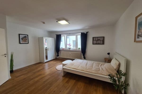 Prenájom bytu 1-izbový 27 m², Köln, Severné Porýnie - Westfálsko Prenájom bytu 1-izbový 27 m², Köln, Severné Porýnie - Westfálsko