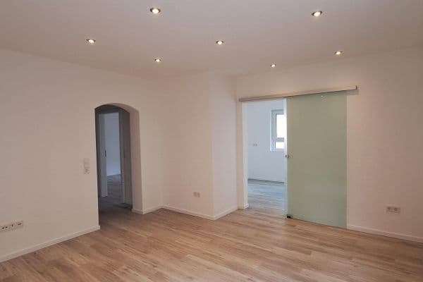Prenájom bytu 2-izbový 61 m², Mannheim, Bádensko-Wurttembersko Prenájom bytu 2-izbový 61 m², Mannheim, Bádensko-Wurttembersko