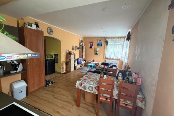 Predaj bytu 2-izbový 62 m², J. Wolkra, Bzenec Predaj bytu 2-izbový 62 m², J. Wolkra, Bzenec