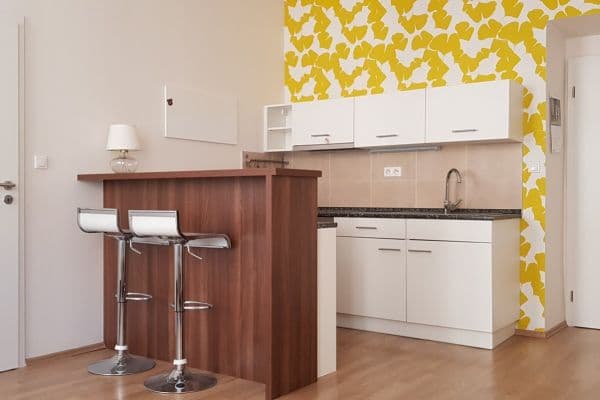 Prenájom bytu 2-izbový 62 m², Thámova, Praha Prenájom bytu 2-izbový 62 m², Thámova, Praha