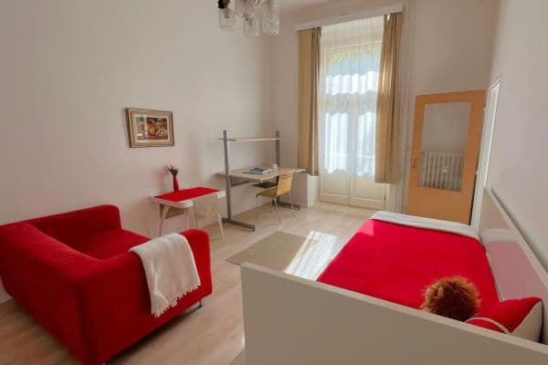 Prenájom bytu 2-izbový 19 m², Londýnská, Praha Prenájom bytu 2-izbový 19 m², Londýnská, Praha