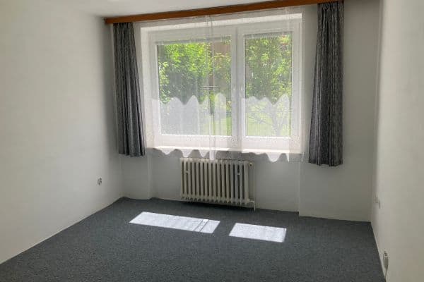 Prenájom bytu 1-izbový 36 m², Uprkova, Brno Prenájom bytu 1-izbový 36 m², Uprkova, Brno