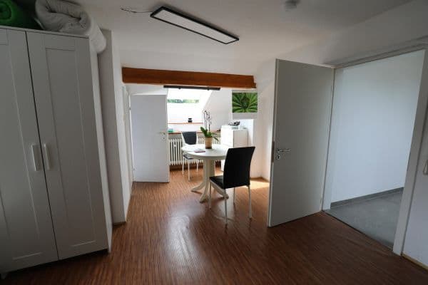 Prenájom bytu 1-izbový 26 m², Östringen Prenájom bytu 1-izbový 26 m², Östringen