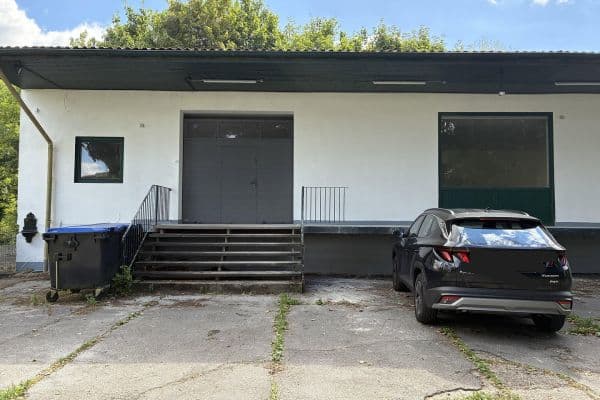 Prenájom nebytového priestoru 140 m², Raiffeisenstraße 14, Remscheid, Severné Porýnie - Westfálsko Prenájom nebytového priestoru 140 m², Raiffeisenstraße 14, Remscheid, Severné Porýnie - Westfálsko