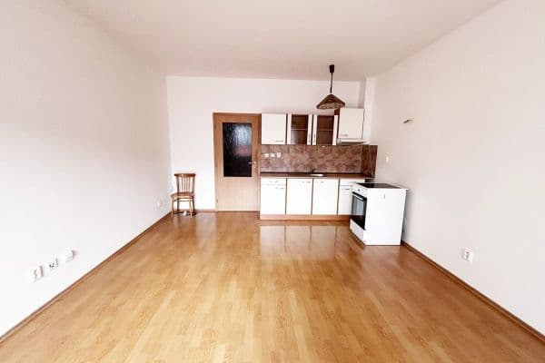 Prenájom bytu 1-izbový 34 m², Mlýnská, Kolín, Středočeský kraj Prenájom bytu 1-izbový 34 m², Mlýnská, Kolín, Středočeský kraj
