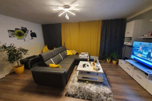 Predaj bytu 3-izbový 100 m², Šumavská, Karlovy Vary Predaj bytu 3-izbový 100 m², Šumavská, Karlovy Vary