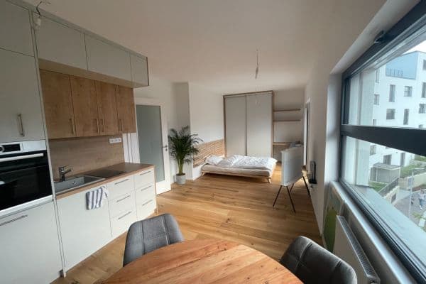 Prenájom bytu 1-izbový 31 m², Kurandové, Praha Prenájom bytu 1-izbový 31 m², Kurandové, Praha