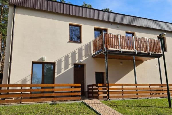 Prenájom bytu 3-izbový 73 m², Pod Borným, Doksy Prenájom bytu 3-izbový 73 m², Pod Borným, Doksy