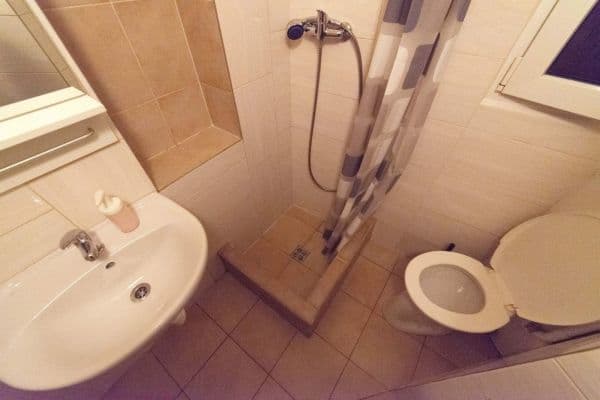 Prenájom bytu 1-izbový 27 m², Hartigova, Praha Prenájom bytu 1-izbový 27 m², Hartigova, Praha