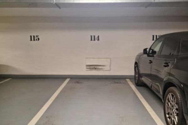 Prenájom garáže 12 m², Praha Prenájom garáže 12 m², Praha