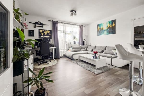 Predaj bytu 2-izbový 53 m², Uherova, Chýně Predaj bytu 2-izbový 53 m², Uherova, Chýně