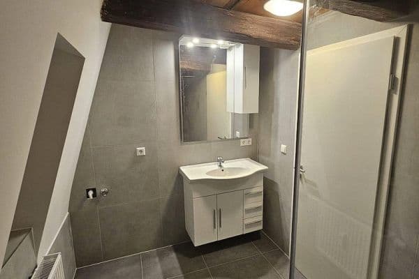 Prenájom bytu 3-izbový 75 m², Heinrich-Maulick-Straße 53, Mundelsheim Prenájom bytu 3-izbový 75 m², Heinrich-Maulick-Straße 53, Mundelsheim