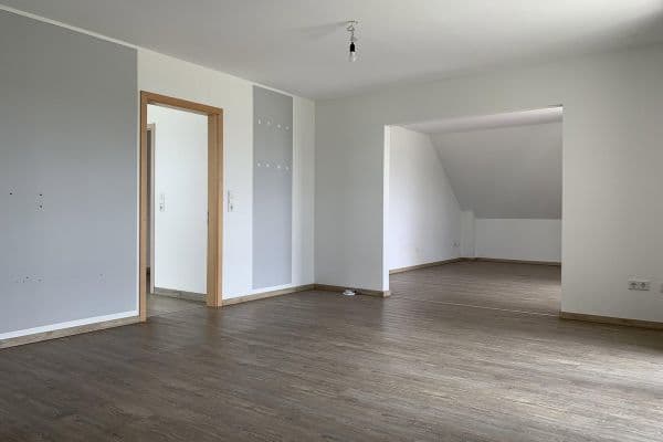 Prenájom bytu 3-izbový 89 m², Maiglöckchenweg 24, Kerpen Prenájom bytu 3-izbový 89 m², Maiglöckchenweg 24, Kerpen