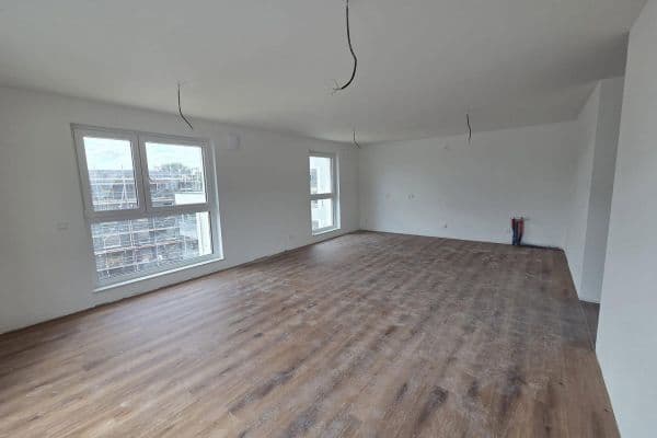 Prenájom bytu 4-izbový 131 m², Maintal Prenájom bytu 4-izbový 131 m², Maintal
