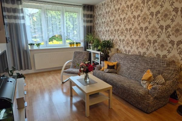 Prenájom bytu 2-izbový 55 m², Poláčkova, Jihlava Prenájom bytu 2-izbový 55 m², Poláčkova, Jihlava