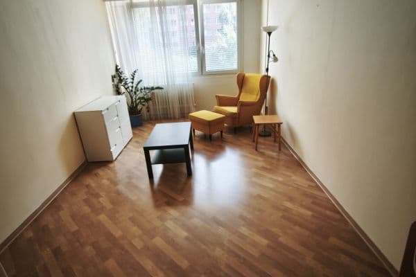 Prenájom bytu 2-izbový 42 m², Cuřínova, Praha Prenájom bytu 2-izbový 42 m², Cuřínova, Praha