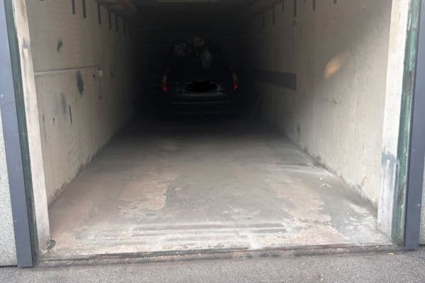 Prenájom garáže 8 m², Praha Prenájom garáže 8 m², Praha